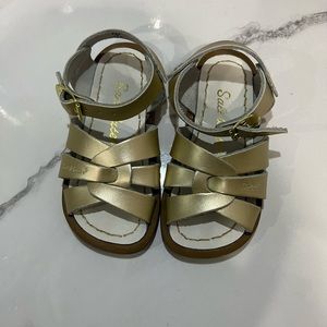 Salt Water Sandals SZ 6